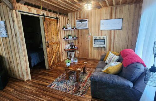 Unique Country Cabin Meets Farmhouse Modern!!! - Foto 10