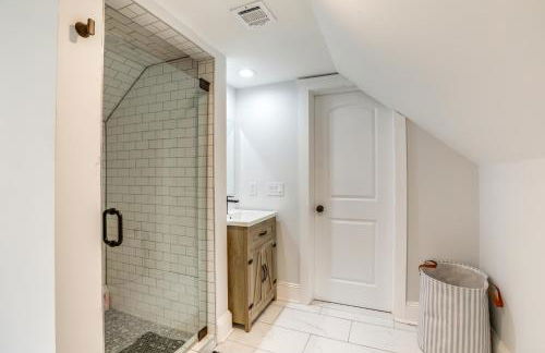 Long Branch Getaway - Walk to Beaches and Dining! - Foto 19