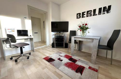 "IDEAL42" - Berlin für Zwei - citynah, verkehrsgünstig, Supermarkt, flexibler Check-In - Foto 2