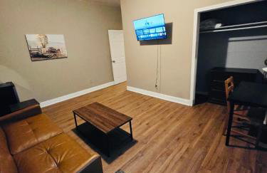 Suites on East Side near Whole Foods, Brown University, Miriam Hospital, MBTA, Downtown, - Foto 40