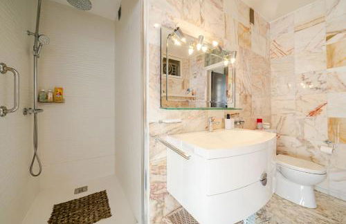 Juan les pins, premium, sea view, sleeps 6 - Photo 18