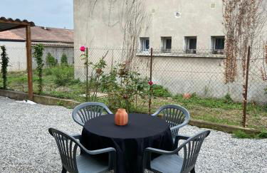 Le HappyNous, cosy, climatisé, wifi, parking privé intérieur - Foto 5