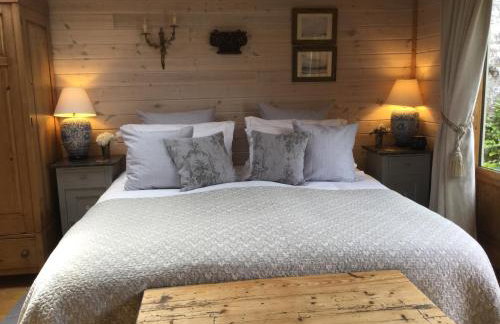 The Lodge - Luxury Lodge with Super King Size Bed, Kitchen & Shower Room - Foto 22