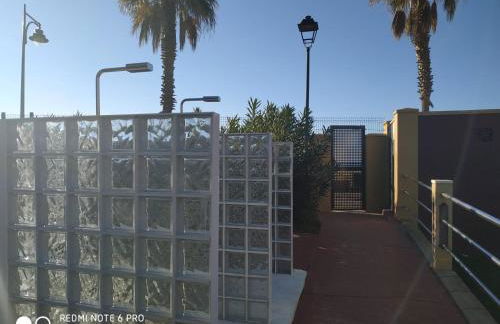 Mirando al mar. Primera linea de playa - Foto 42