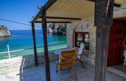 Panorama - Unique Beachfront Stone House in Alipa-Mani - Foto 1