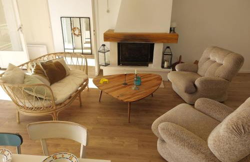 Domaine isolé dans les vignes avec sa jacuzzi house - Photo 13