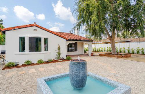 Designer 2 bed near Universal sleeps 8 hot tub - Foto 1