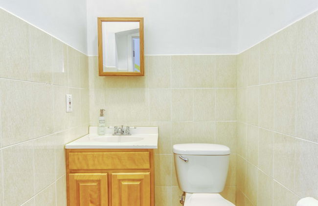 Stairway 3BR Apt w W D Ideal for Groups - Foto 10