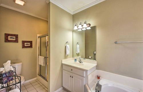 Lake Keowee Escape with Dock, Deck and Lake Access! - Foto 16