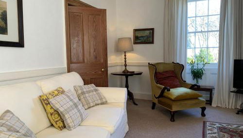 The Front Wing - Pen y Graig farmhouse, Church Bay, sea views near beach No Pets - Foto 3