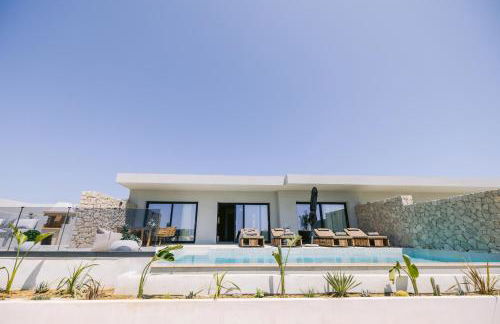 Celeste Luxury Villas - Photo 49