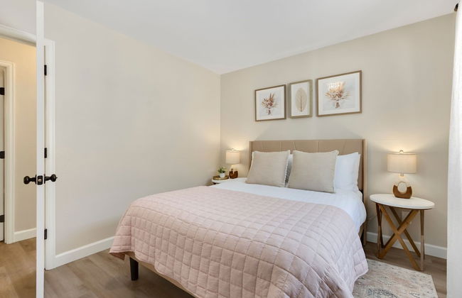 Downtown Windsor Home With Hot Tub & Pool Table - Foto 7