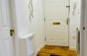 Modern 2 Bedroom GF - Aberdeen City Centre - Private Car Park - Photo 9