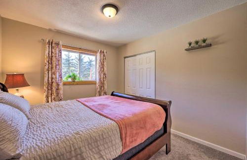 Hike, Bike and Fish Gem with Hot Tub in Woodland Park - Foto 21