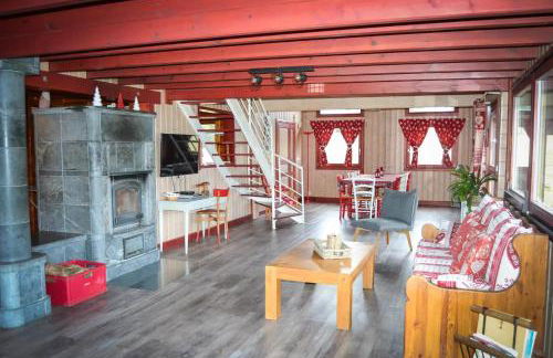 Chalet familial à Vagney + Jardin et Terrain de Bowling - Foto 1