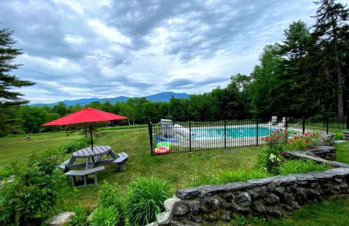 WOW New Spectacular Franconia Home - history - views - fire pit - hot tub - pool - grandeur - MUST SEE - Foto 44
