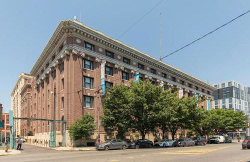 Sleeps 4! 2BR, Gym, Paid Parking, Close to Major Attractions - Foto 5