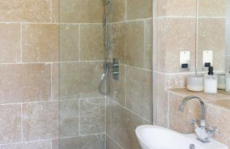 Secluded Barn Style Home With hot tub - Sleeps 12 - Foto 36