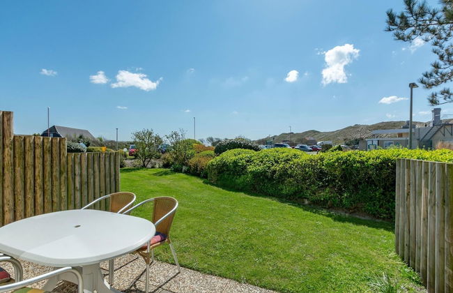 An Apartment That is Attractively Furnished - Foto 75