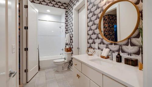 Luxury Townhouse with Rooftop Deck Less than 10 mins to Downtown - Foto 5