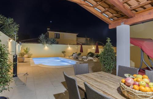 Villa in Vodnjan With Private Swimming Pool - Foto 68