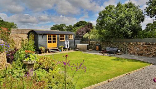 FLORA Luxury Retreat, Private Garden, Views & Hot Tub - Foto 4, Garden, Garden view