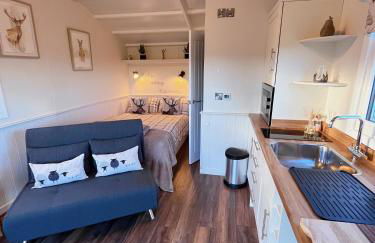 Capledrae Farmstay Shepherds Huts - Foto 30