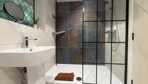 Winter Getaway - Luxury Bungalow w Games Room - Foto 5