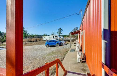 Gym Access On-Site: Cabin w/ Deck in Red Oak! - Foto 18