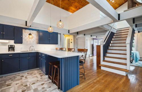 Beach Plum Cottage Steps to Beach Loft AC - Foto 15