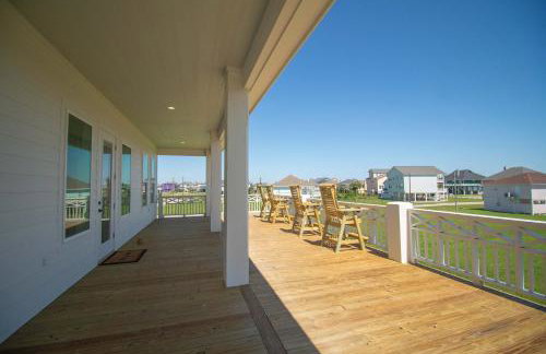 4BR Beach Haven - Deck, Gourmet Kitchen, Tiki Bar Fun - Foto 56