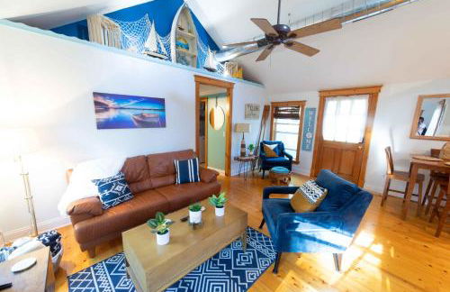 The charming Glenn Cottage! Walk to Lake Michigan! - Foto 1