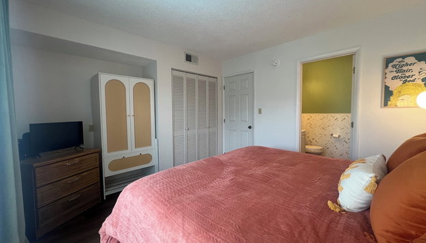 Tennessee Honey Getaway w/ Pool! - Foto 4, Habitación