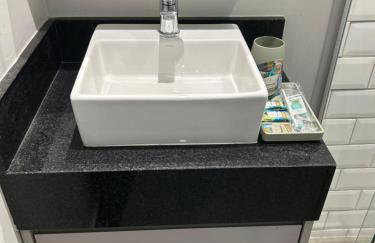 Studio VIBE Curitiba - Sofisticação e Conforto - Próximo a Liga Arena - Photo 25