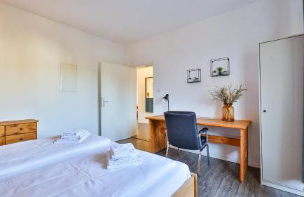 Spacious Flat 2nd Floor near station - Foto 9