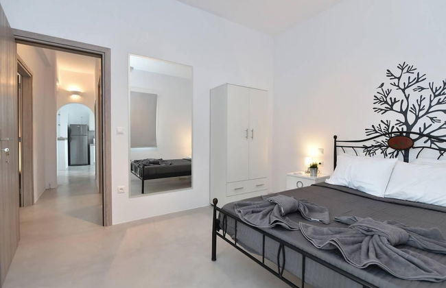 The Local House in Paros - Photo 11