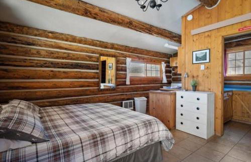 Historic Alpine Lodge Rental near Jackson Hole, Wyoming - Photo 54