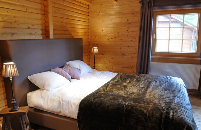 Spacious Chalet Located at Bomal with Hot Tub & Garden Parlour - Foto 3