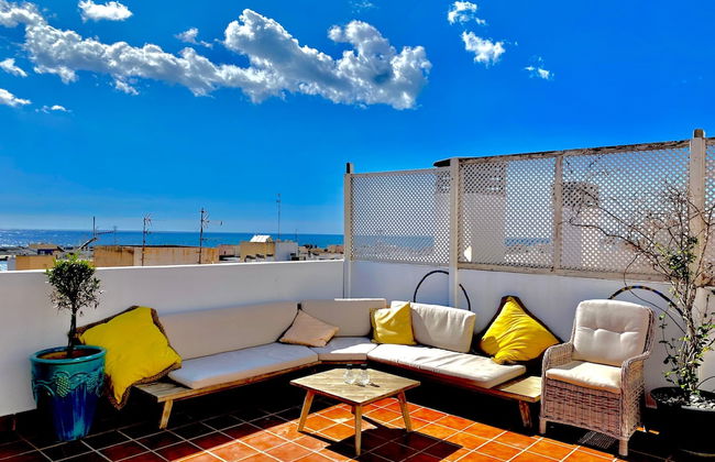 3bed Penthouse With Large Terrace & Sea View - Photo 17