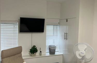 West Hampstead 3BR - with Fast WiFi - Sofa Bed & Workstation - Foto 20