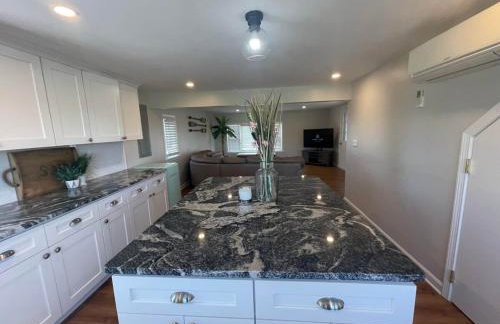 Waterfront Escape HotTub, Pets OK, Pool Table - Foto 18