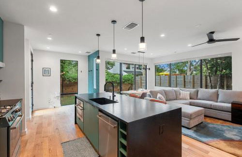 Modern Luxury in the Heart of Austin 3BR 3BA with Huge Balcony - Foto 44