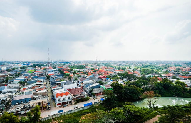 Scenic 1Br Apartment At Mustika Golf Residence - Photo 12