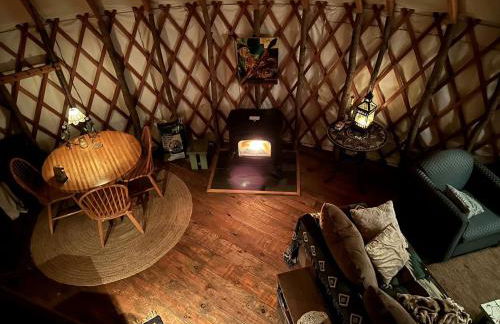 Luxury Yurt Rental Hidden in the Forest near Bristol, Vermont - Foto 10