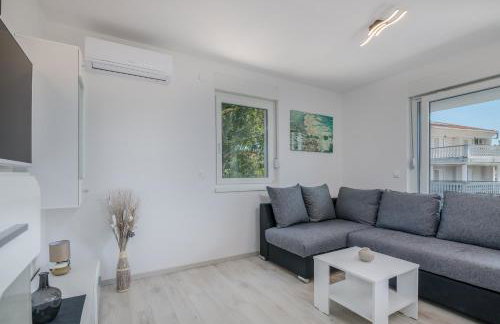 Apartments Villa "Aurea" with pool - Photo 56