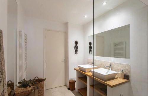 A16 - 2BDR Sea View - City Center - Parking & Terrace - Foto 14