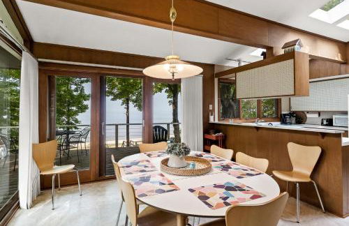 Experience comfort at Graceland, a charming 3-bedroom house - Foto 12