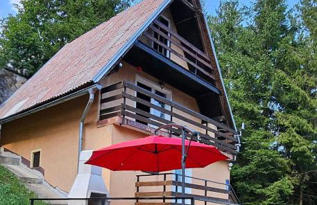 MALA KUĆA, Lič - Foto 1