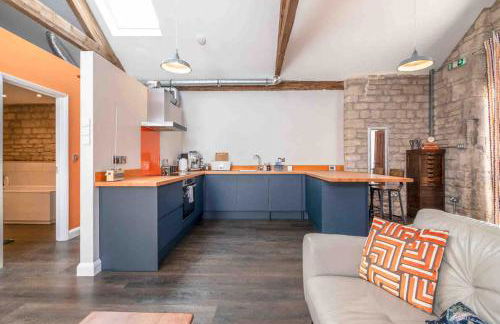 18th Century modern conversion with private parking - Foto 12