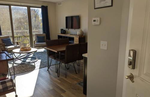 Spacious Condo Downtown Traverse City - Foto 3